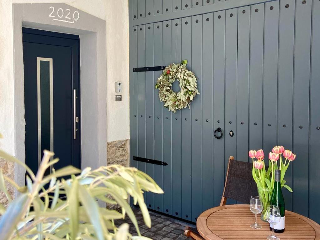 Ferienwohnung Zur Alten Schmiede Winningen Exterior photo