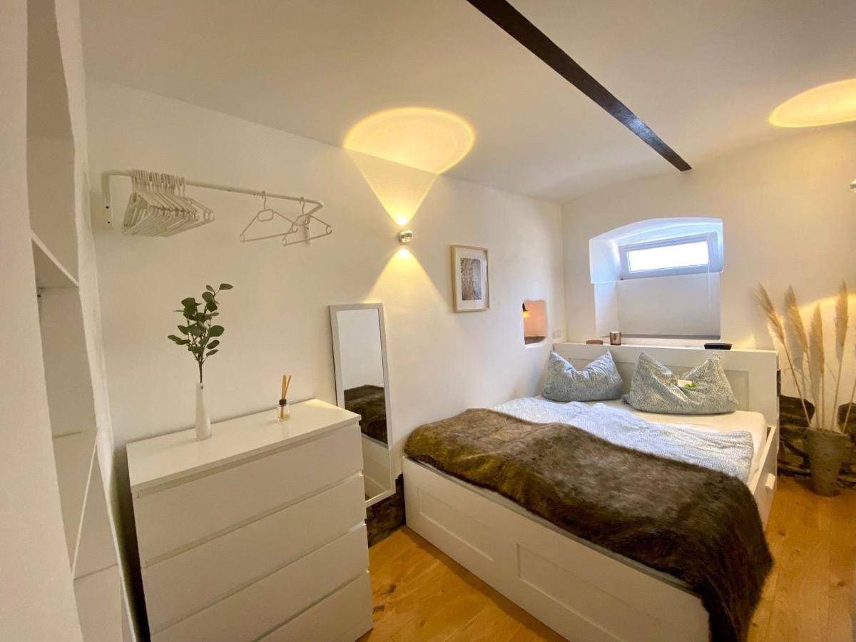 Ferienwohnung Zur Alten Schmiede Winningen Exterior photo